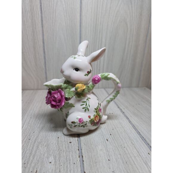 Vtg 1962 Royal Albert Old Country Roses Bunny Rabbit Creamer Easter Figurine - Picture 1 of 9